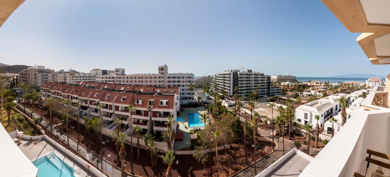 Homeforguest Modern And Recently Renovated Apartment In Arona Arona  Extérieur photo