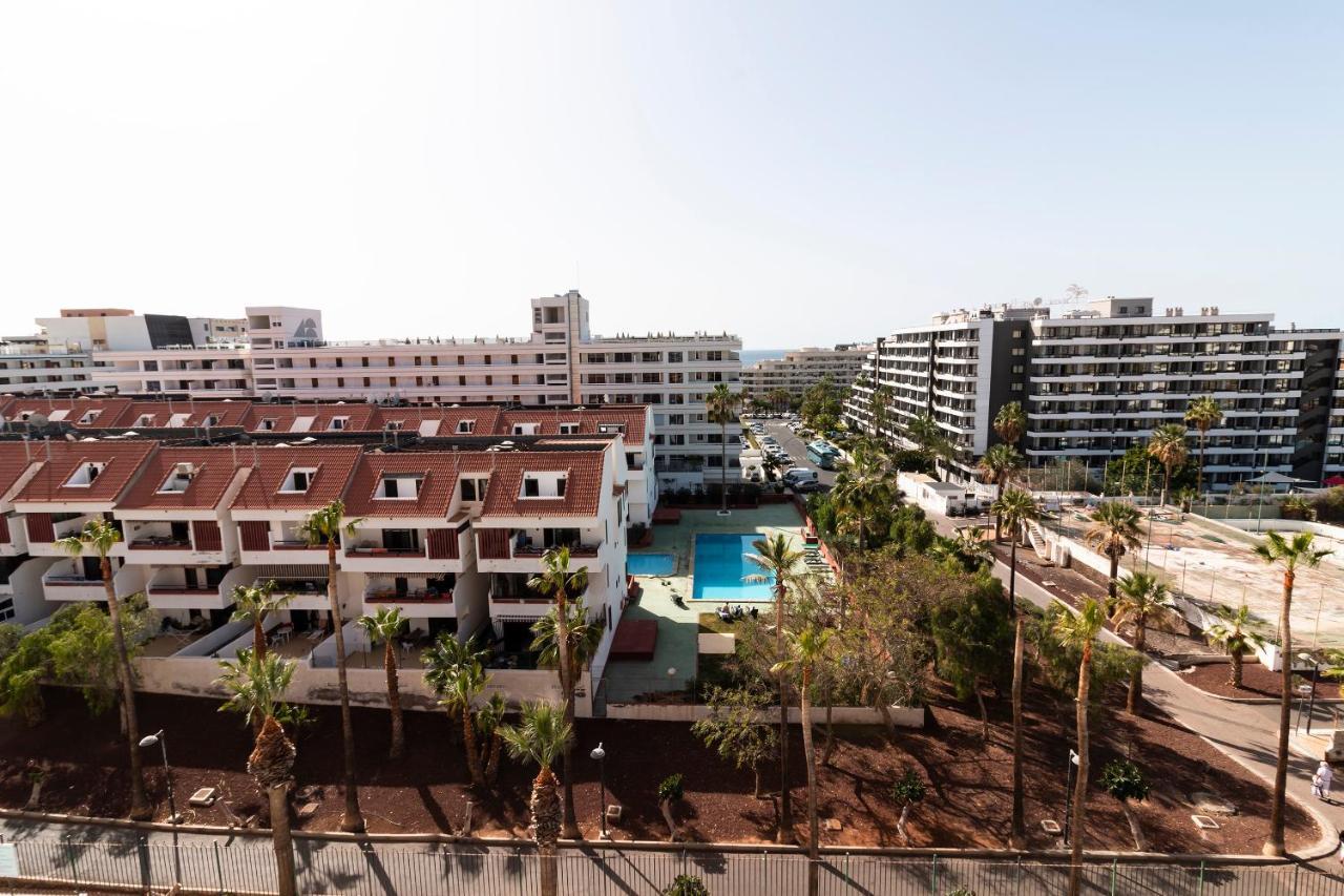 Homeforguest Modern And Recently Renovated Apartment In Arona Arona  Extérieur photo
